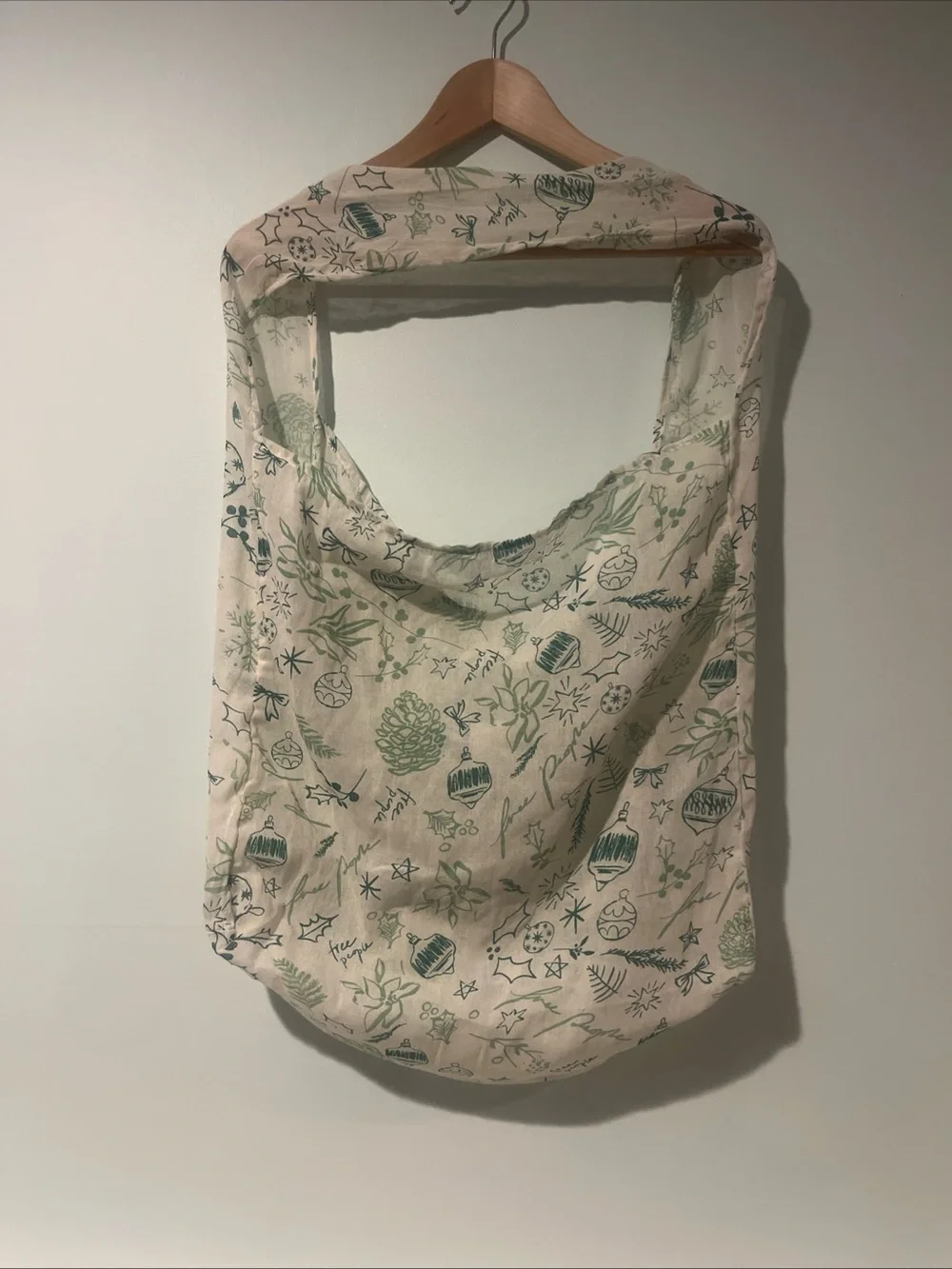 Free People Christmas Holiday Print Shoulder Bag Tote Lightweight Green White